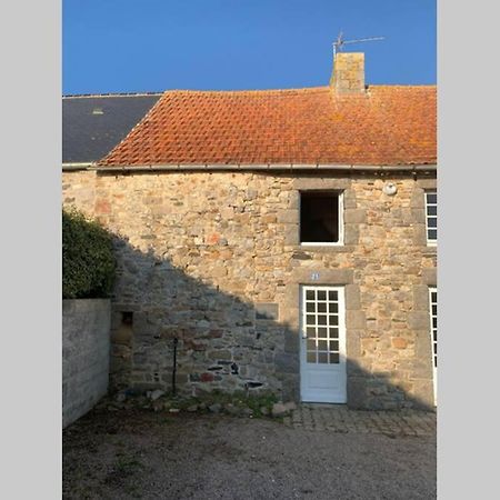 Sciotot - Bord De Mer - La Petite Maison Les Pieux 외부 사진
